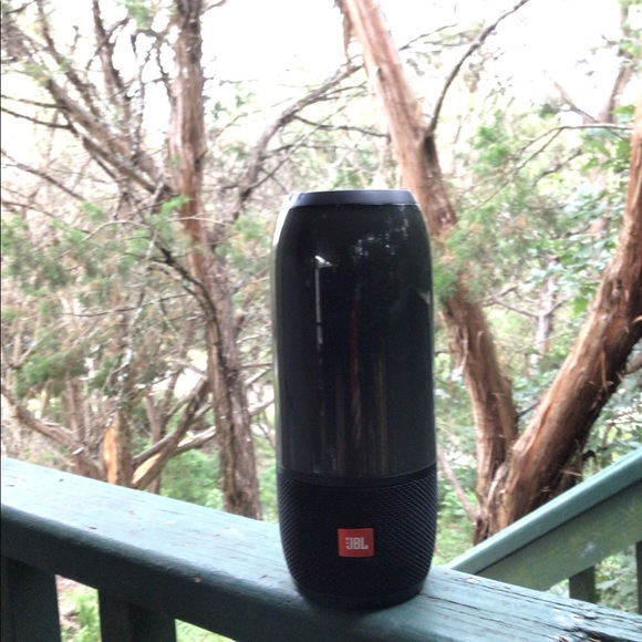 JBL PULSE 3//medium use//no busted speakers// - Picture 8 of 8